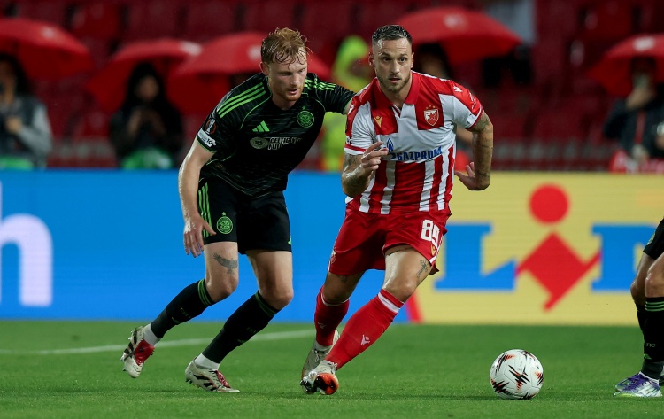 即使大比分, 曾效力国际, 日讯 即使大比分, 曾效力国际, 日讯